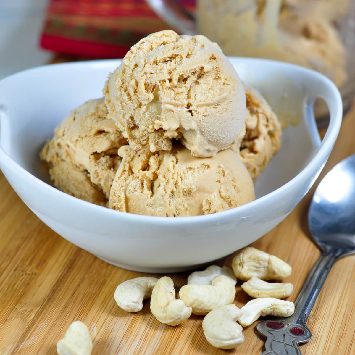 Caramel Cashew Ice Cream - Zesty South Indian Kitchen